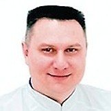Врач Ткаченко Максим Викторович