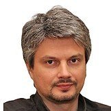 Врач Трояновский Роман Романович
