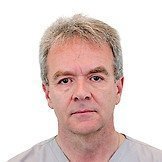 Врач Тулантьев Олег Александрович