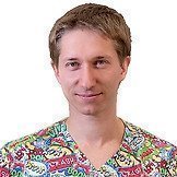 Врач Туманов Леонид Максимович