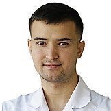 Врач Тураев Аваз Абдугаппорович
