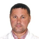 Врач Тынянкин Олег Николаевич