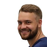 Врач Умысков Леонид Олегович