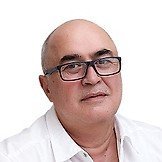 Врач Урусов Энвер Алимджашарович