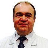 Врач Волков Олег Михайлович
