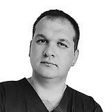 Врач Зайцев Максим Александрович
