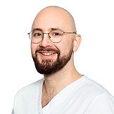 Врач Захаров Евгений Юрьевич