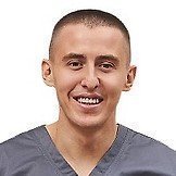 Врач Желтяник Павел Андреевич