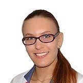 Врач Зверева Юлия Дмитриевна