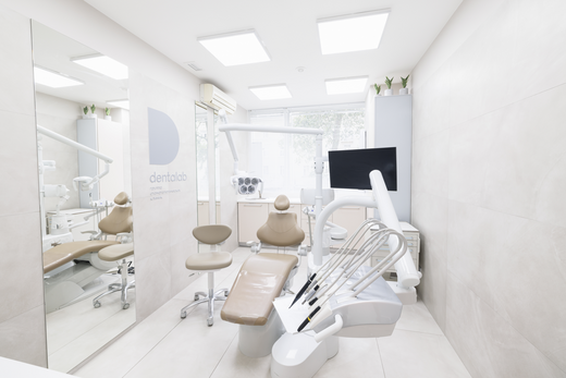 Dentalab (Денталаб) на Большеохтинском