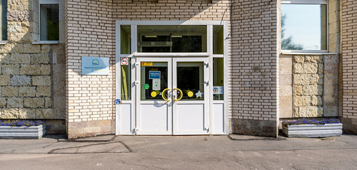 Медицинский центр 21 век на Коломяжском